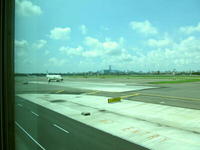 14台南ツアー_15高雄空港到着.jpg